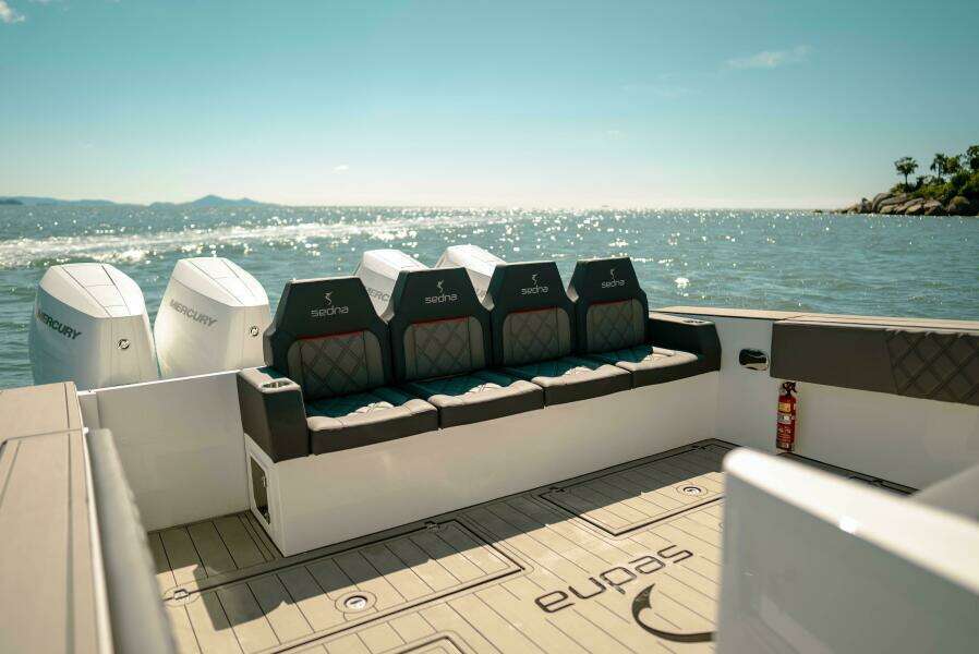 2025 Sedna 370 Cabin