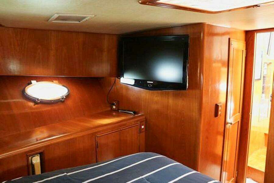 1988 Ocean Alexander Cockpit Motor Yacht 54