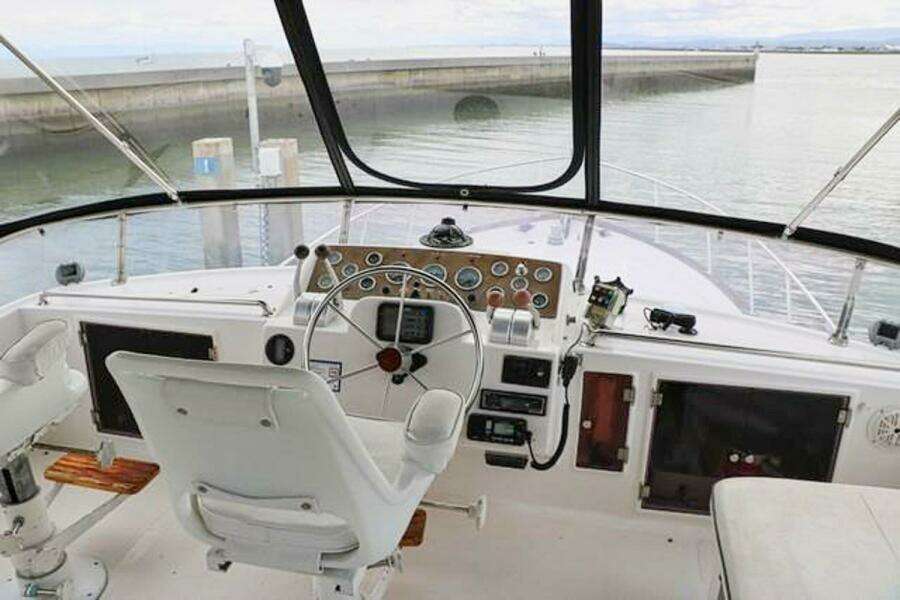 1988 Ocean Alexander Cockpit Motor Yacht 54