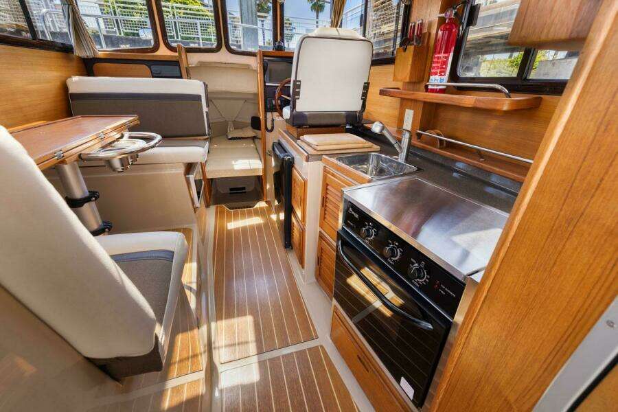 2014 Ranger Tugs R-27