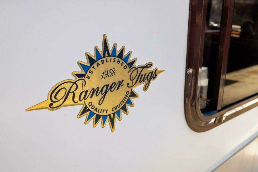 2014 Ranger Tugs R-27