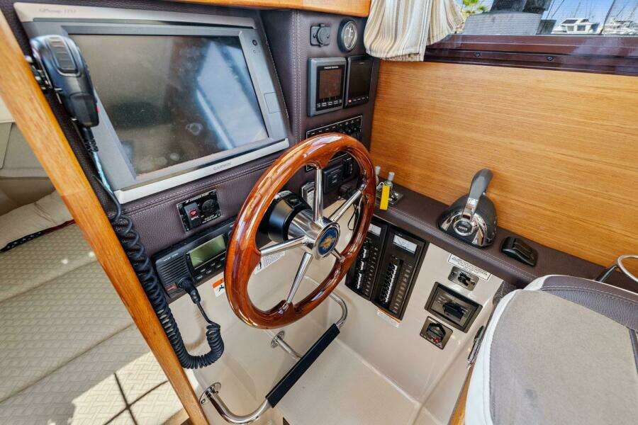 2014 Ranger Tugs R-27