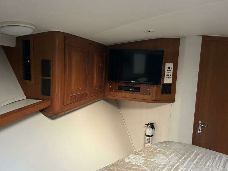 1997 Viking 43 Open