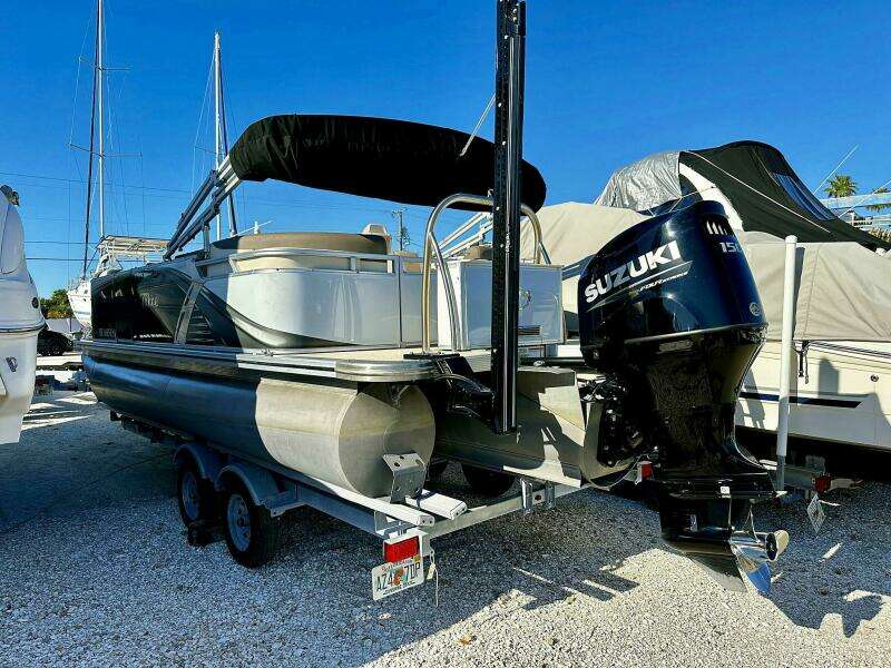 2022 Tahoe LTZ 2285 ENT Tritoon