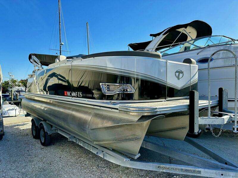 2022 Tahoe LTZ 2285 ENT Tritoon