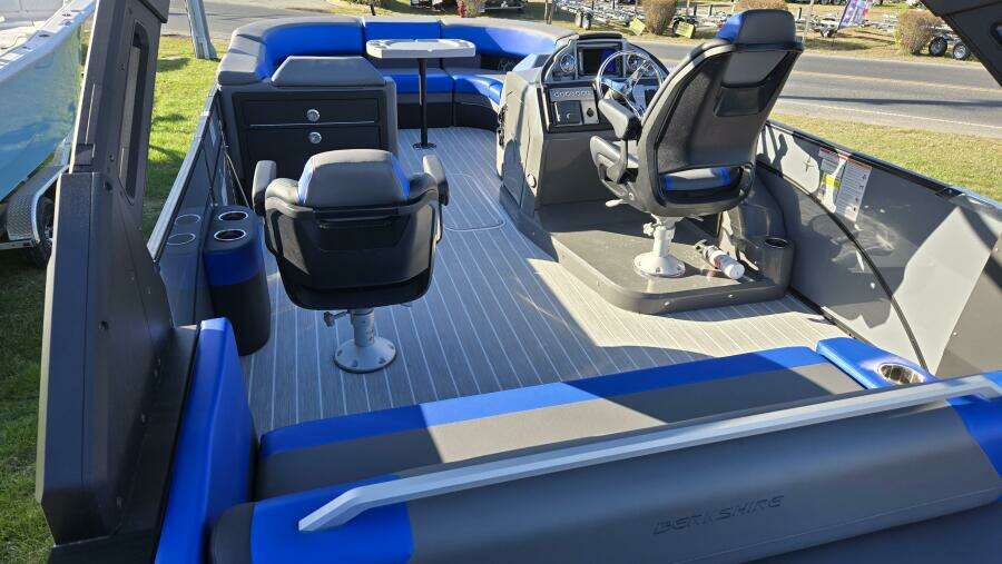 2023 Berkshire 25UL STS 3.0+