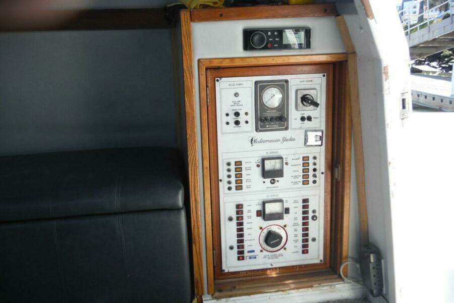 1990 Mediterranean 38 Sport Fish