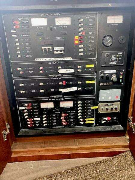 2000 Custom Carolina 56 EAST BAY