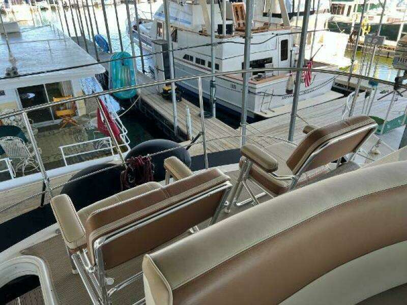 2001 Carver 450 Voyager Pilothouse