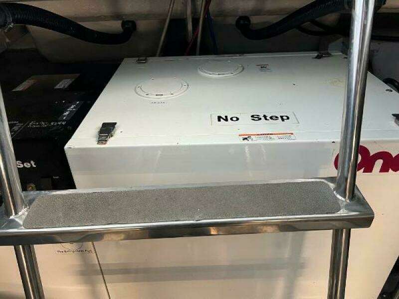 2001 Carver 450 Voyager Pilothouse