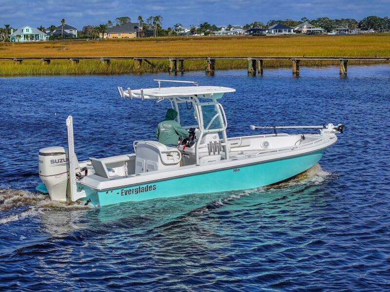 2024 Everglades 243CC