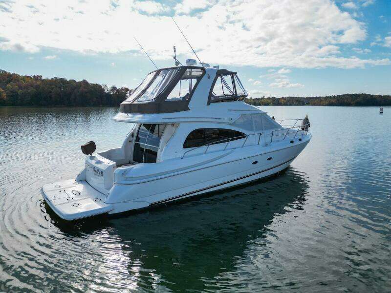 2002 Cruisers Yachts 5000 Sedan Sport