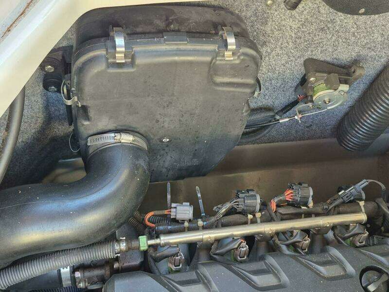 2011 Yamaha Boats 242 Limited S