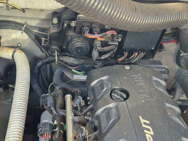 2011 Yamaha Boats 242 Limited S