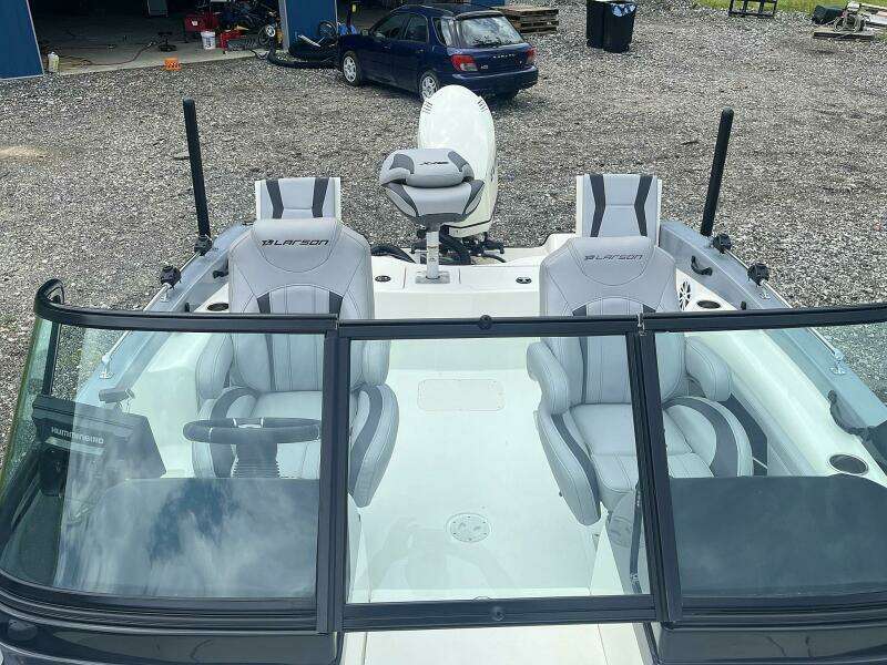 2018 Larson 1850 FX DC