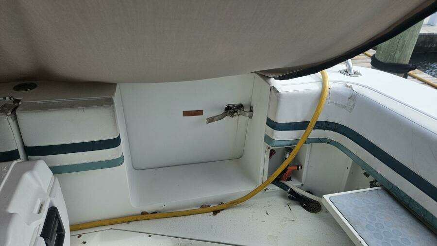 1990 Trojan 11M Express