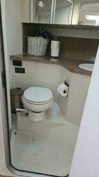 1990 Trojan 11M Express