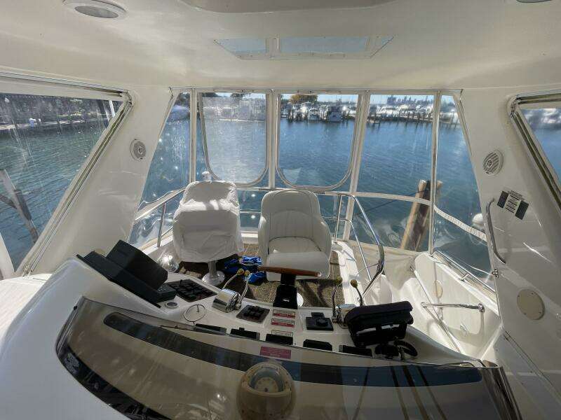 1998 Sea Ray 480 Sedan Bridge