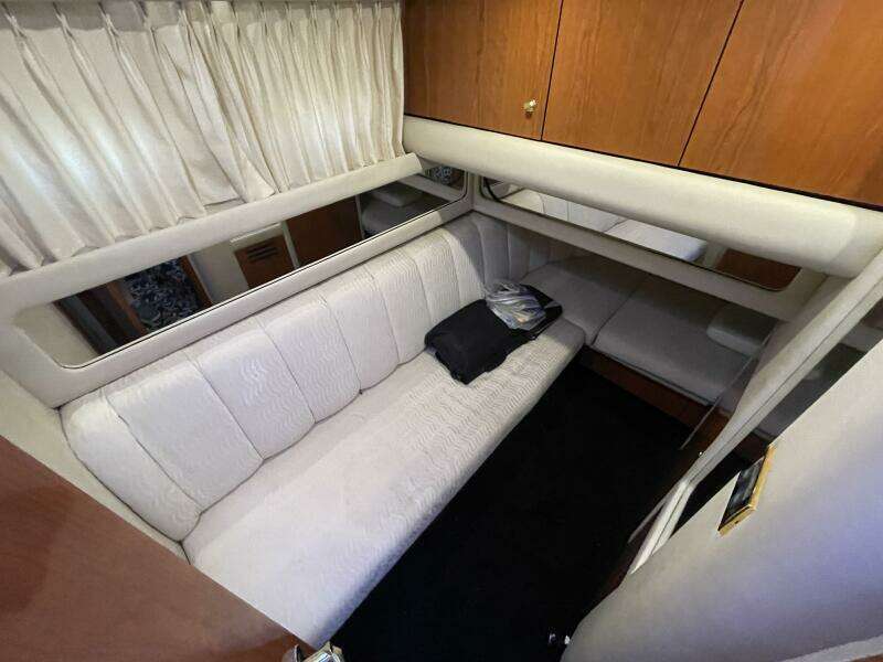 1998 Sea Ray 480 Sedan Bridge