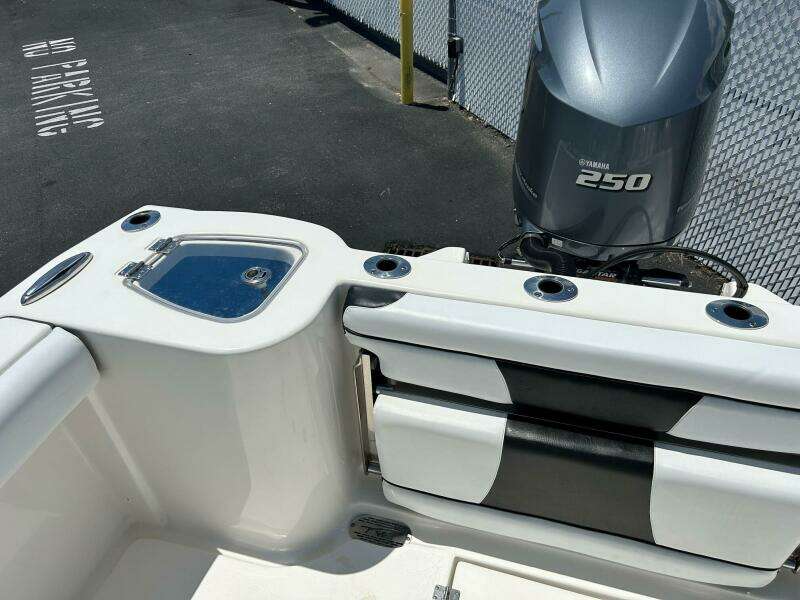 2019 Tidewater 232 Adventure