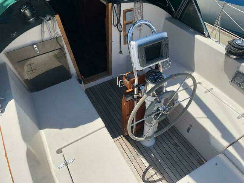 1986 Hinterhoeller Nonsuch 30 Ultra