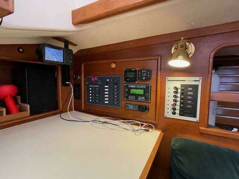 1986 Hinterhoeller Nonsuch 30 Ultra