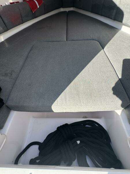 2004 Donzi 35 ZF Cuddy