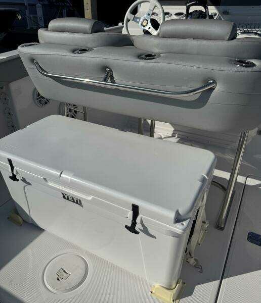 2004 Donzi 35 ZF Cuddy