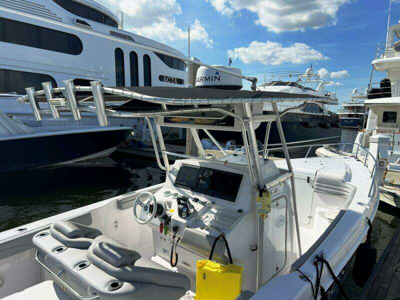 2004 Donzi 35 ZF Cuddy