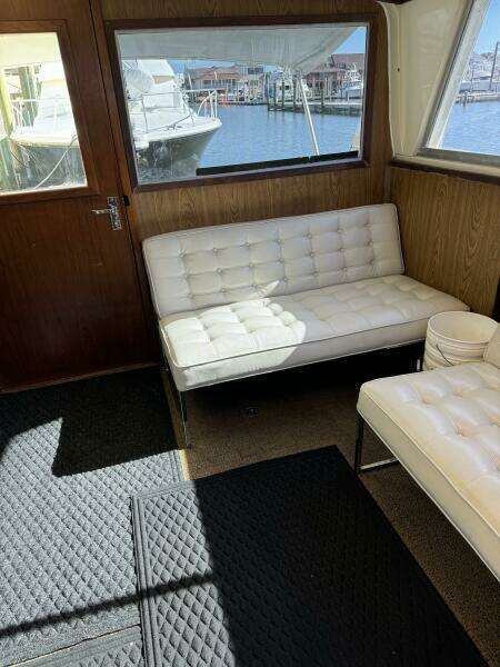 1983 Bertram 385 Convertible Cast Off II