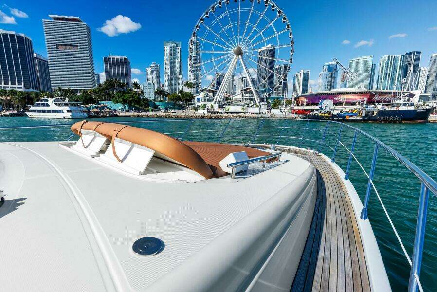 2014 Azimut 72S