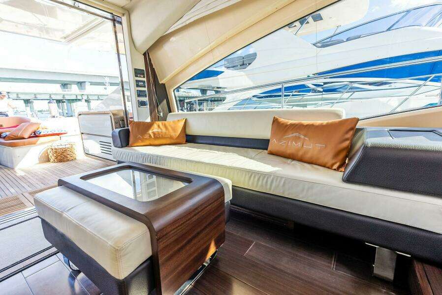 2014 Azimut 72S