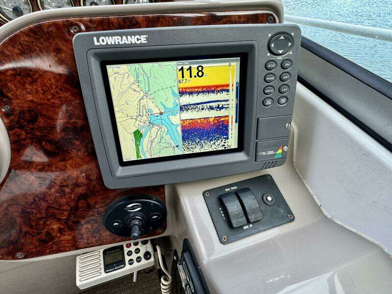 2004 Four Winns Vista 288