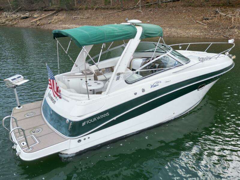 2004 Four Winns Vista 288