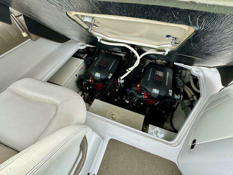 2004 Four Winns Vista 288