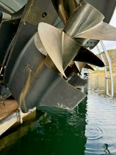 2004 Four Winns Vista 288