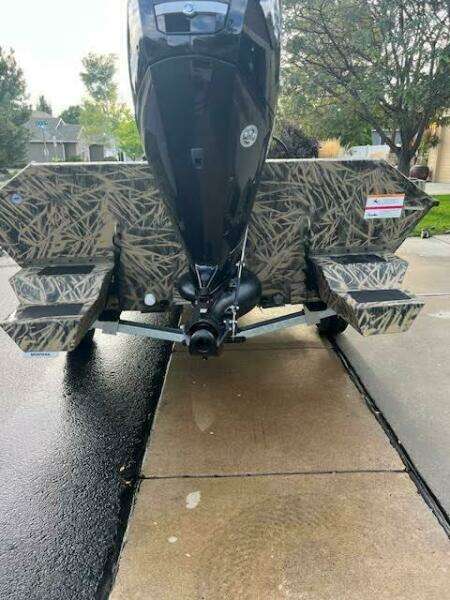 2023 Lowe Roughneck 1860