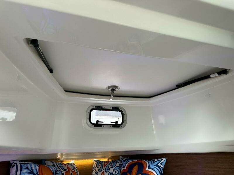 2023 Jeanneau Leader 9.0 CC