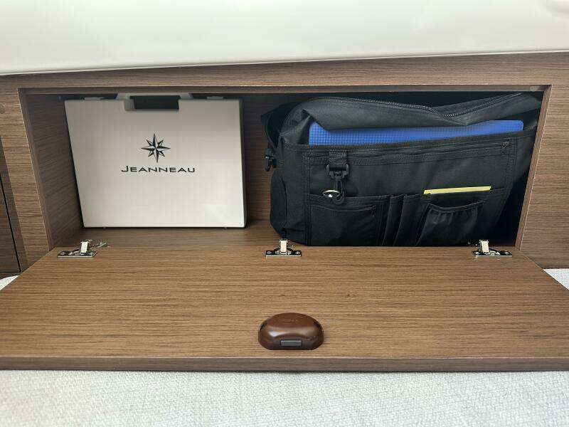 2023 Jeanneau Leader 9.0 CC