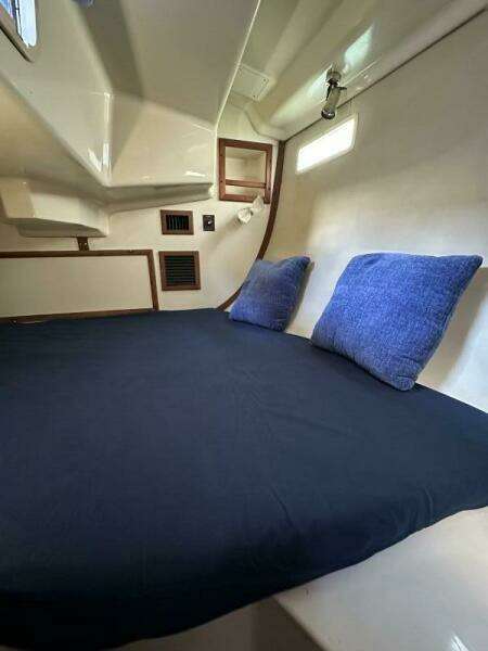 1990 Hunter 35.5 Legend