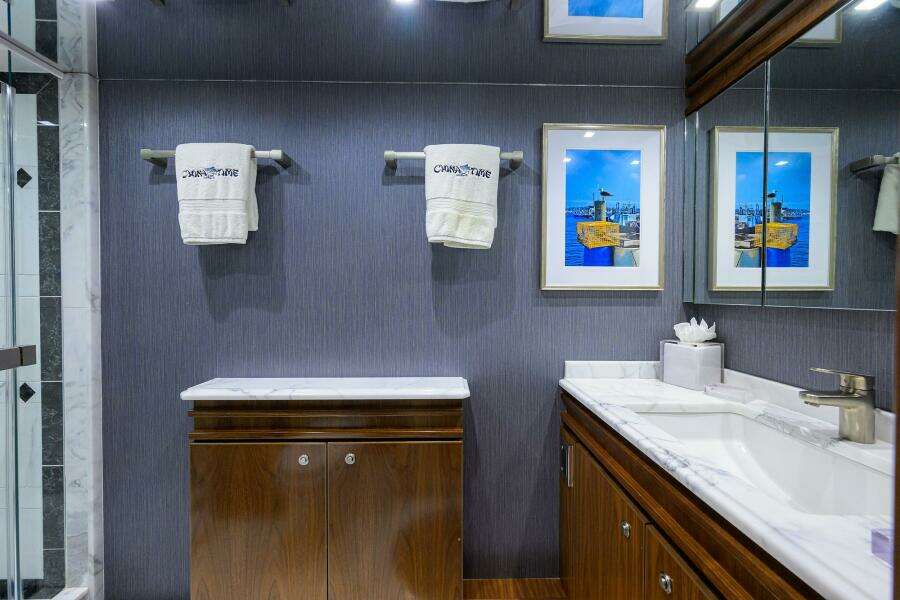 Viking 92 CHINA TIME - Master Head