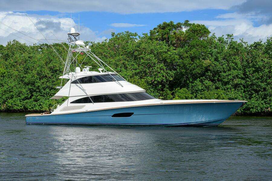 Viking 92 CHINA TIME -  Starboard Profile