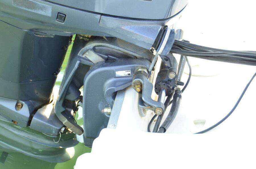 2011 Hurricane SUNDECK 217