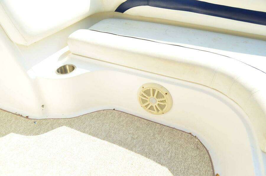 2011 Hurricane SUNDECK 217