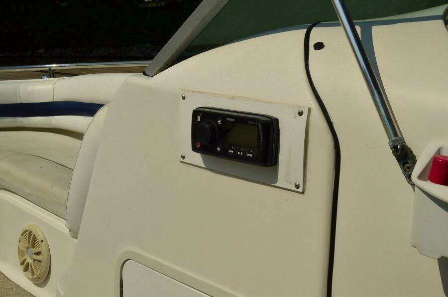 2011 Hurricane SUNDECK 217