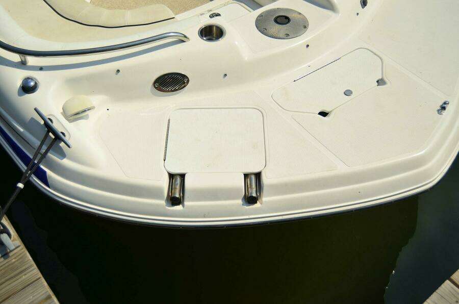 2011 Hurricane SUNDECK 217