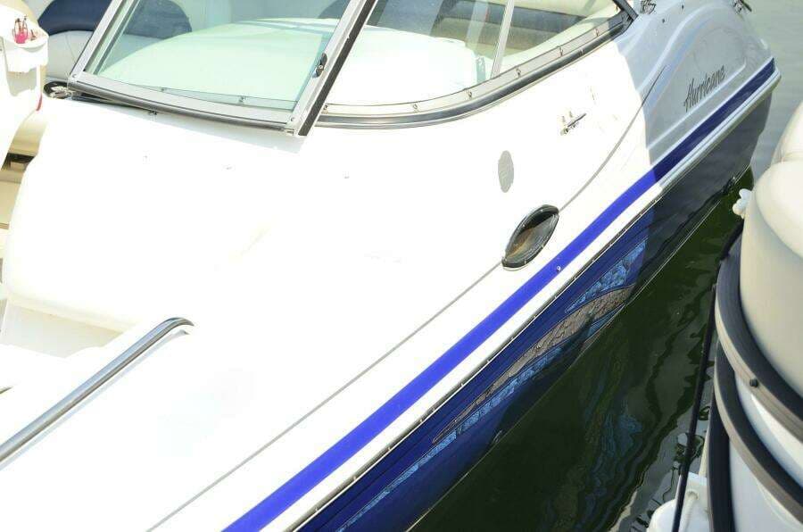 2011 Hurricane SUNDECK 217