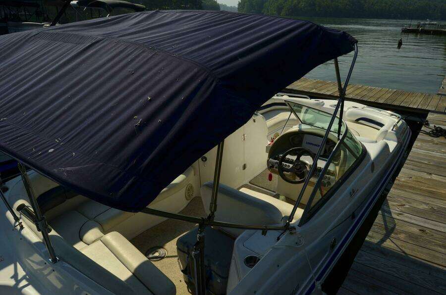 2011 Hurricane SUNDECK 217