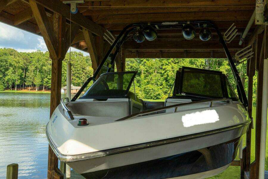 2003 Malibu Wakesetter 23 XTi