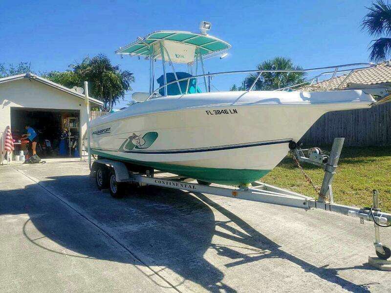 2001 Aquasport 219 CC